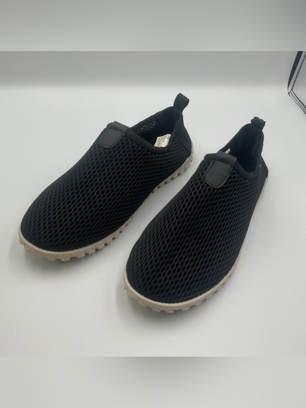 Water Shoes Black Mesh Barefoot Slip On Aqua Socks Non Slip Swim River Size 7/8
